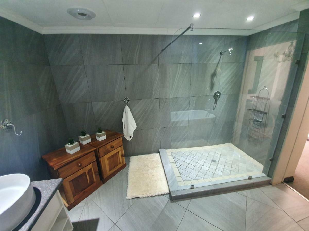 Leach Lodge Kuruman Exterior foto