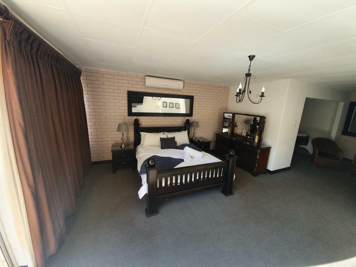 Leach Lodge Kuruman Exterior foto